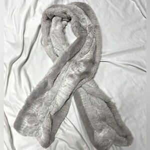 Croft and Barrow Gray Faux Fur Scarf